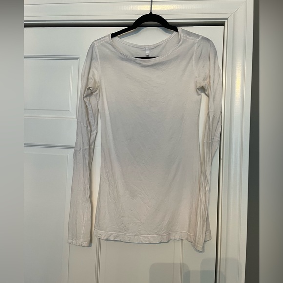 lululemon athletica Tops - Lululemon white long sleeve tee